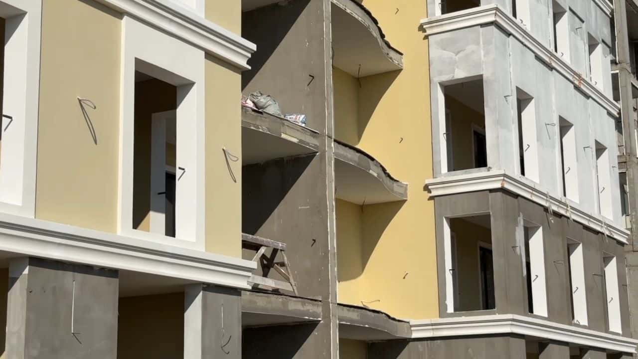 Ход строительства ГК Eden Family Hotel в июне 2026 года, отделка фасада